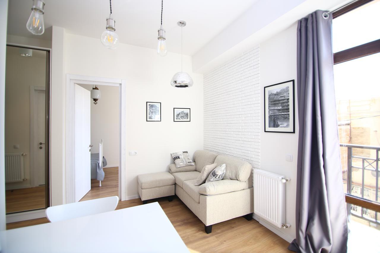 Avlabari Apartment Tbilisi ภายนอก รูปภาพ
